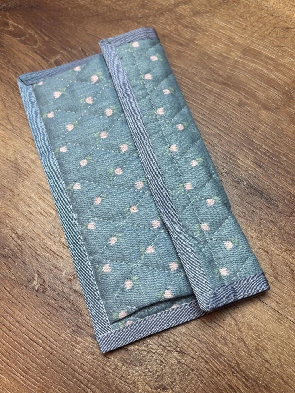 vintage quilted blue wallet pink flowers